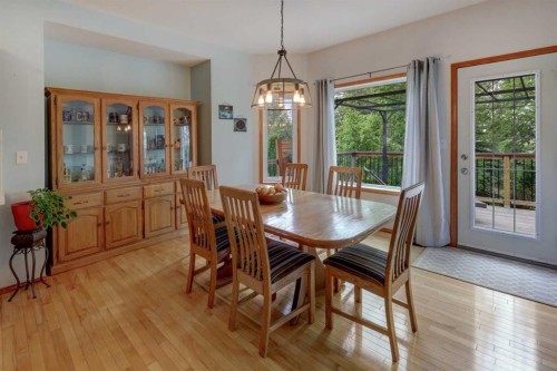 123 Hillview Road, Strathmore, AB - Indoor Photo Showing Dining Room