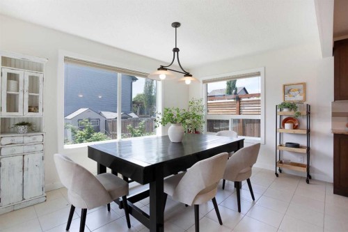 2 Kingston View Se, Airdrie, AB - Indoor Photo Showing Dining Room