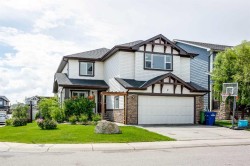 2 Kingston View SE Airdrie, AB T4A 0K4