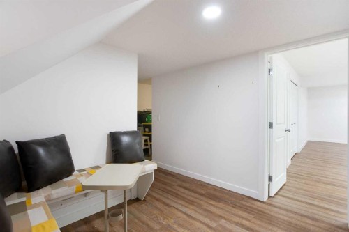 2 Kingston View Se, Airdrie, AB - Indoor Photo Showing Office