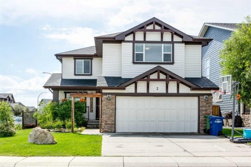 2 Kingston View Se, Airdrie, AB - Outdoor With Facade