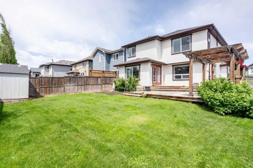 2 Kingston View Se, Airdrie, AB - Outdoor