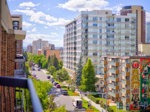 703-537 14 Avenue Sw, Calgary, AB - Outdoor With Balcony With Facade
