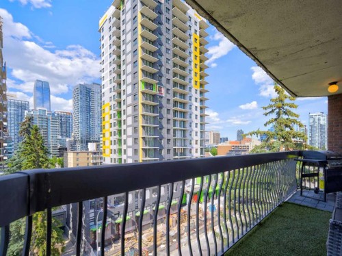 703-537 14 Avenue Sw, Calgary, AB - Outdoor With Balcony