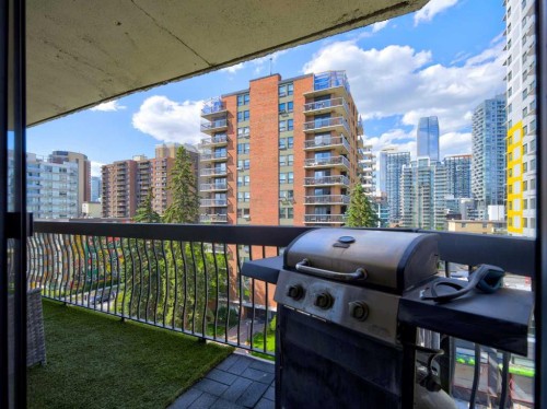 703-537 14 Avenue Sw, Calgary, AB - Outdoor With Balcony