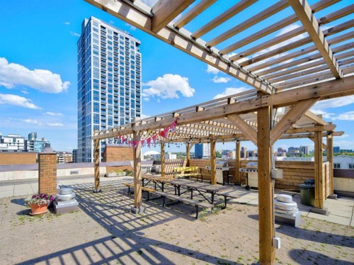 703-537 14 Avenue Sw, Calgary, AB - Outdoor