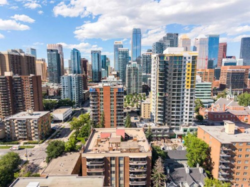 703-537 14 Avenue Sw, Calgary, AB - Outdoor With View