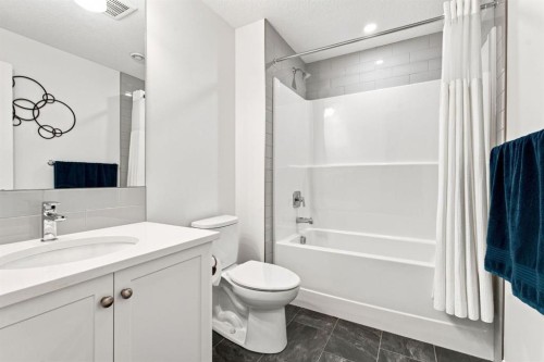 218 Boulder Creek Place, Langdon, AB - Indoor Photo Showing Bathroom