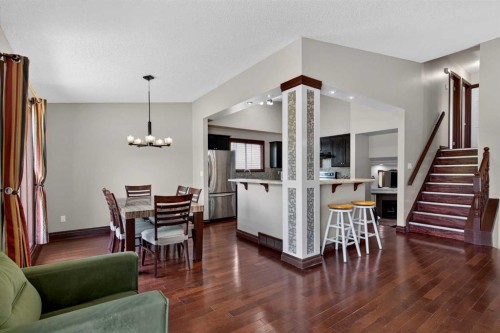 196 Suncrest Way Se, Calgary, AB - Indoor
