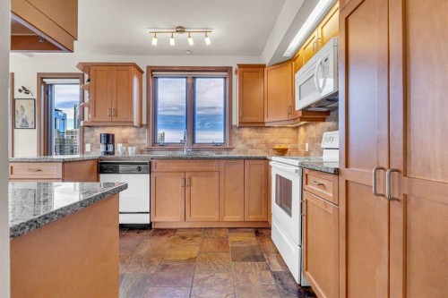 207 2 Avenue Ne, Calgary, AB 
