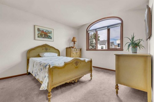 207 2 Avenue Ne, Calgary, AB 