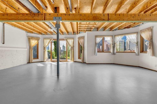 207 2 Avenue Ne, Calgary, AB 