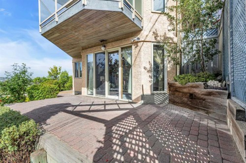 207 2 Avenue Ne, Calgary, AB 