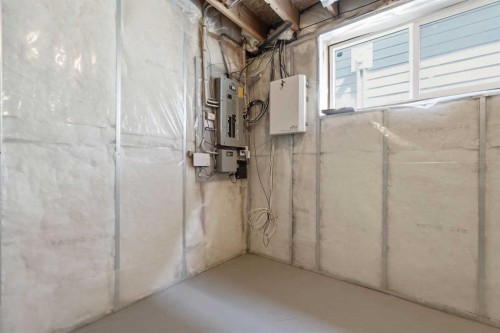 128 Covehaven Gardens Ne, Calgary, AB - Indoor Photo Showing Basement