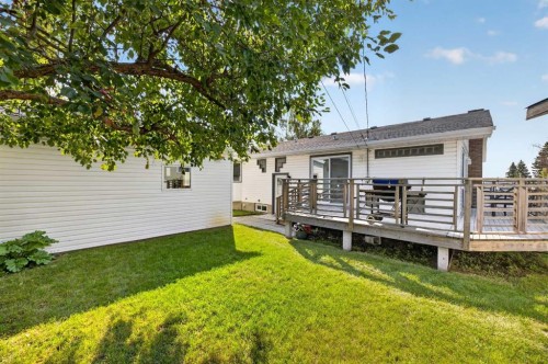 8035 Huntwick Crescent Ne, Calgary, AB - Outdoor With Deck Patio Veranda