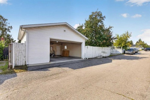 8035 Huntwick Crescent Ne, Calgary, AB - Outdoor With Exterior