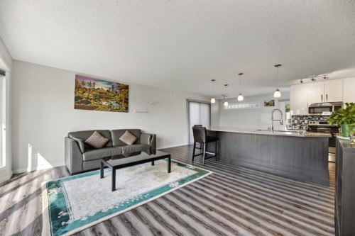 8035 Huntwick Crescent Ne, Calgary, AB - Indoor