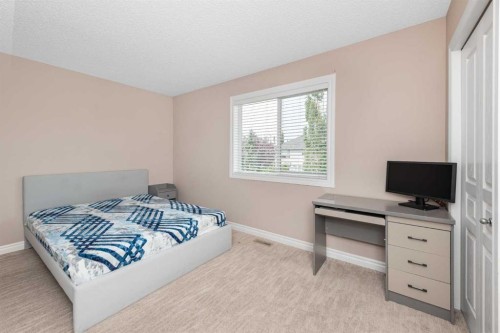 135 Kincora Drive Nw, Calgary, AB - Indoor Photo Showing Bedroom