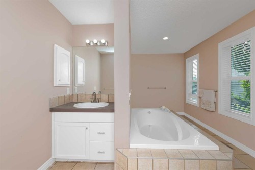 135 Kincora Drive Nw, Calgary, AB - Indoor Photo Showing Bathroom