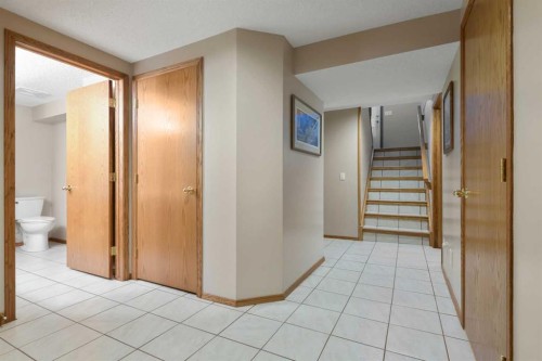 308 Canniff Place Sw, Calgary, AB - Indoor