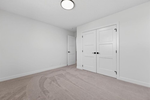 40 Bernard Way Nw, Calgary, AB - Indoor Photo Showing Other Room