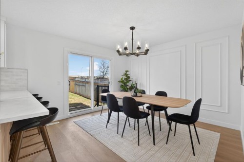 40 Bernard Way Nw, Calgary, AB - Indoor Photo Showing Dining Room