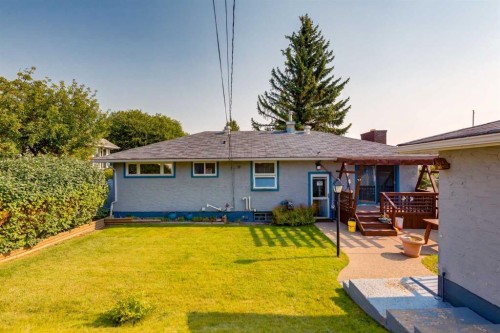 723 Trafford Drive Nw, Calgary, AB - Outdoor