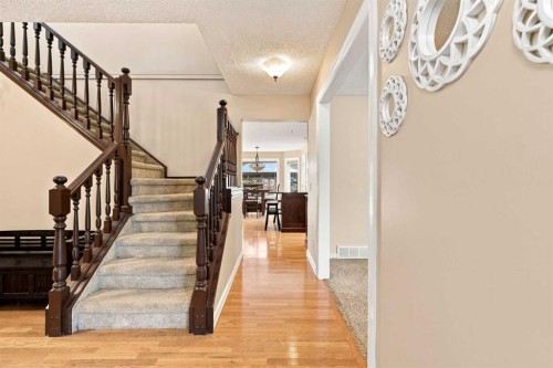 70 Sunset Way Se, Calgary, AB - Indoor Photo Showing Other Room