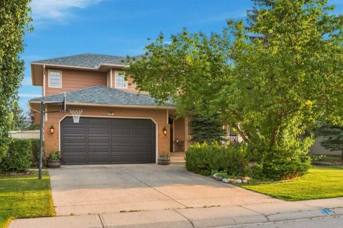70 Sunset Way Se, Calgary, AB - Outdoor