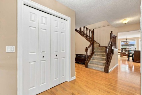 70 Sunset Way Se, Calgary, AB - Indoor Photo Showing Other Room