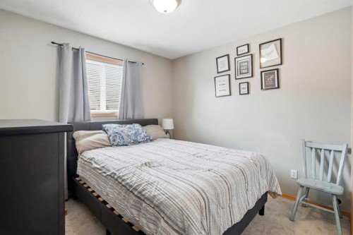 138 Somerglen Common Sw, Calgary, AB - Indoor Photo Showing Bedroom