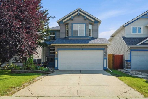 138 Somerglen Common Sw, Calgary, AB - Outdoor With Facade