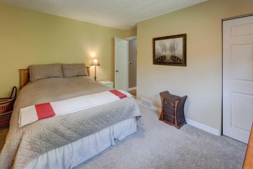 51 Echlin Drive, Bragg Creek, AB 