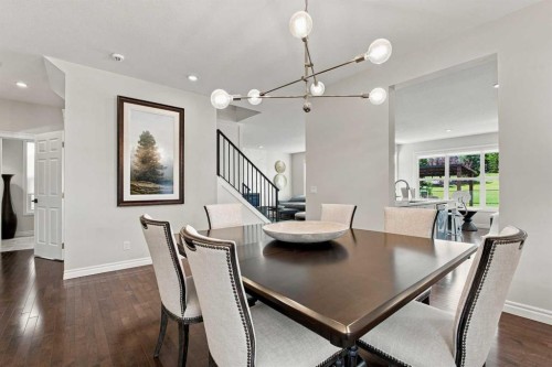 236 Hillcrest Drive Sw, Airdrie, AB - Indoor Photo Showing Dining Room