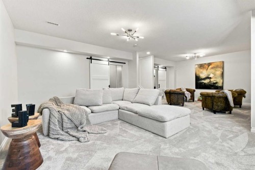 236 Hillcrest Drive Sw, Airdrie, AB - Indoor Photo Showing Living Room