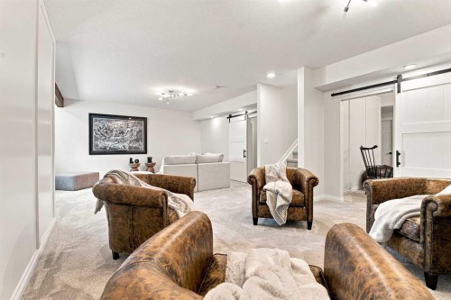 236 Hillcrest Drive Sw, Airdrie, AB - Indoor Photo Showing Other Room