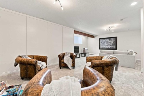236 Hillcrest Drive Sw, Airdrie, AB - Indoor Photo Showing Living Room