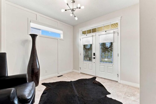 236 Hillcrest Drive Sw, Airdrie, AB - Indoor Photo Showing Other Room
