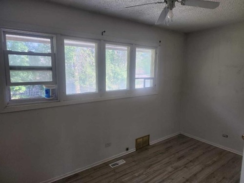 2408 23 Avenue Sw, Calgary, AB - Indoor Photo Showing Other Room