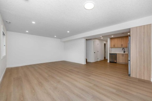 124 Heritage Boulevard, Cochrane, AB - Indoor Photo Showing Other Room