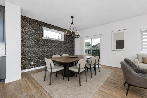 124 Heritage Boulevard, Cochrane, AB - Indoor Photo Showing Dining Room