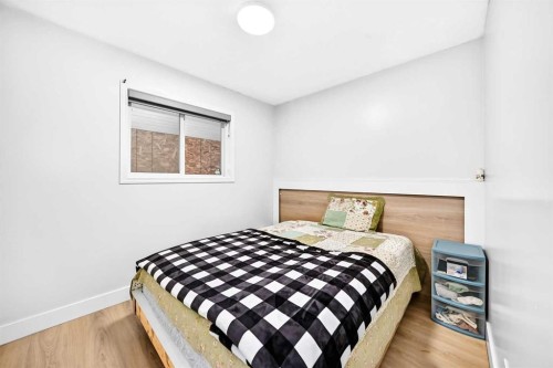 218 Saddlefield Place Ne, Calgary, AB - Indoor Photo Showing Bedroom