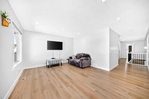 218 Saddlefield Place Ne, Calgary, AB - Indoor