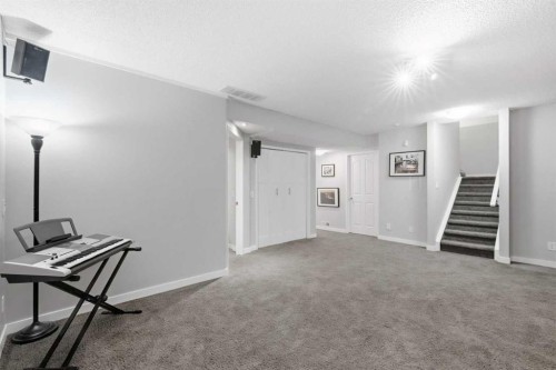 249 Inverness Park Se, Calgary, AB - Indoor Photo Showing Office