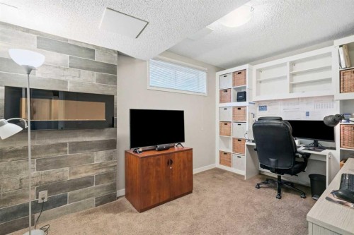 249 Inverness Park Se, Calgary, AB - Indoor
