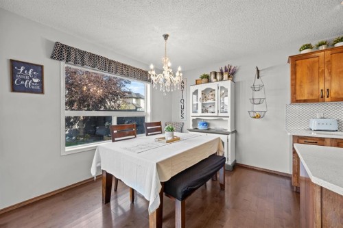 624 Cranston Drive Se, Calgary, AB - Indoor Photo Showing Dining Room