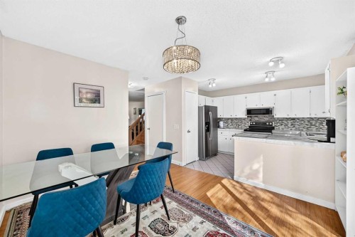 617 Whitewood Road Ne, Calgary, AB - Indoor