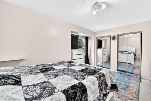 617 Whitewood Road Ne, Calgary, AB - Indoor Photo Showing Bedroom
