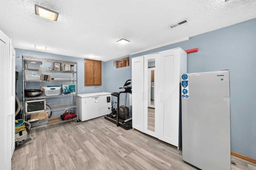 617 Whitewood Road Ne, Calgary, AB - Indoor