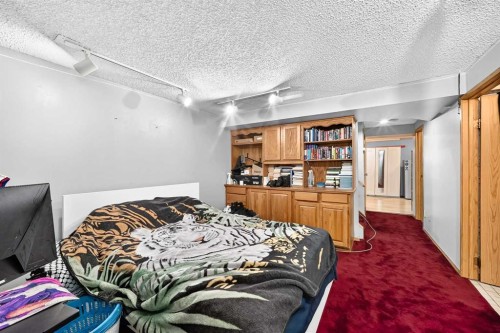 617 Whitewood Road Ne, Calgary, AB - Indoor Photo Showing Bedroom